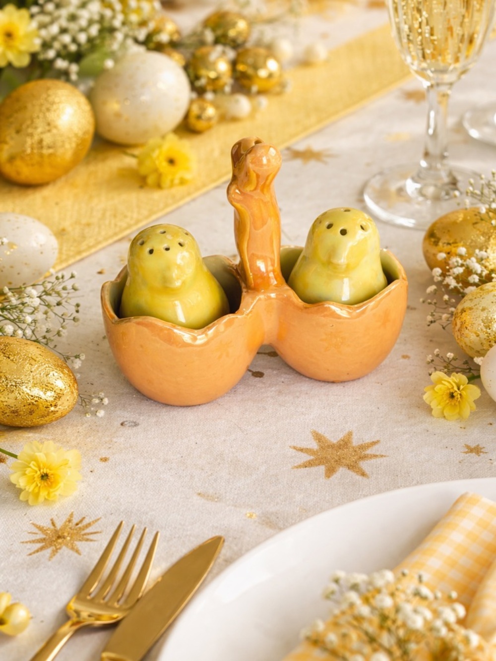 Vintage Japan Lusterware BABY CHICKS In Nest Holder Salt & Pepper Shaker
